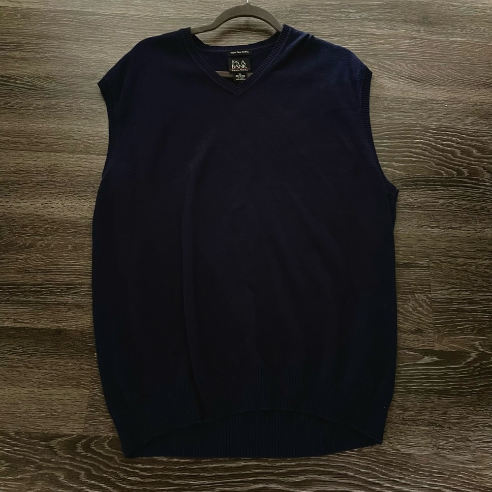 Size XL. Jos A. Bank Pima Cotton Signature Collection sweater VEST